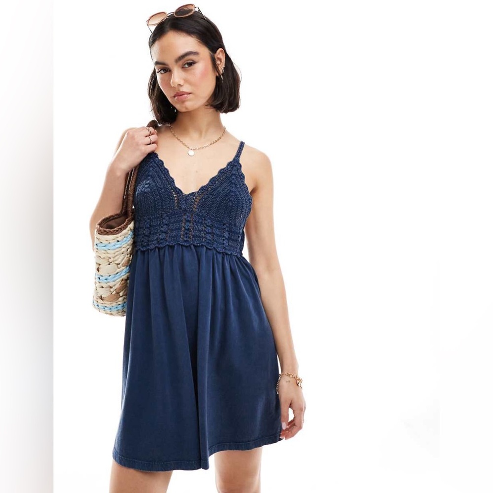 Asos Crochet Babydoll‎ Mini Dress Size 2 Blue V-Neck Boho Hippie Soft Knit Beach